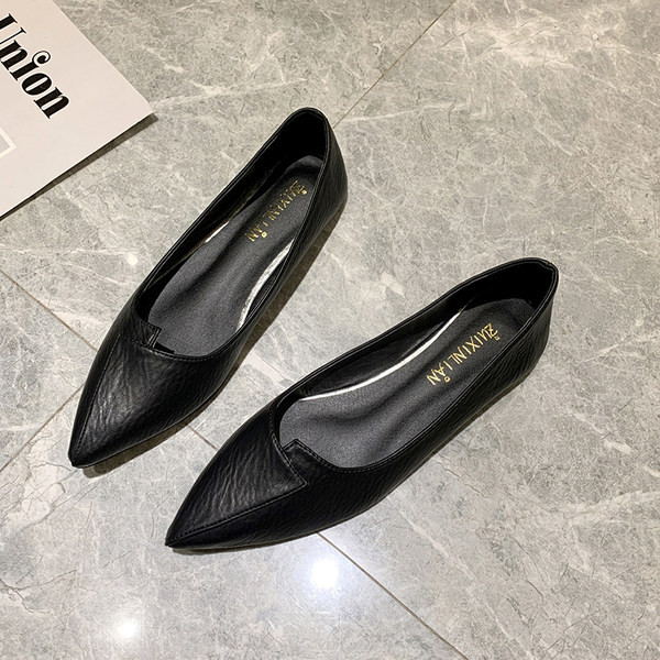 Pantofi casual ascutiti cu talpa plata din piele ecologica