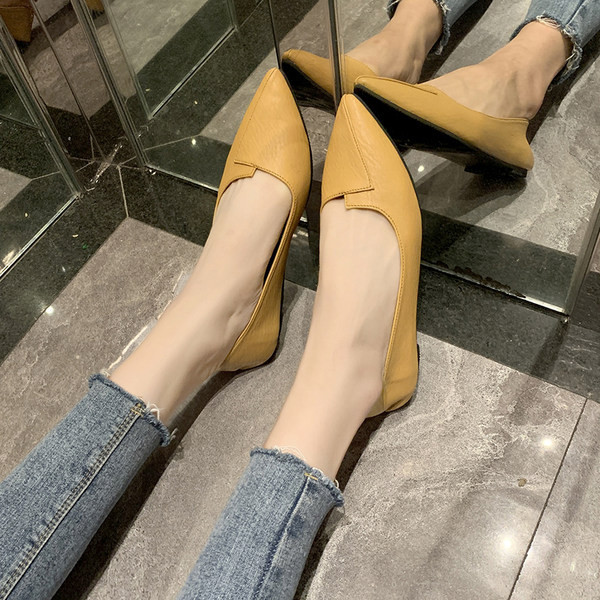 Pantofi casual ascutiti cu talpa plata din piele ecologica