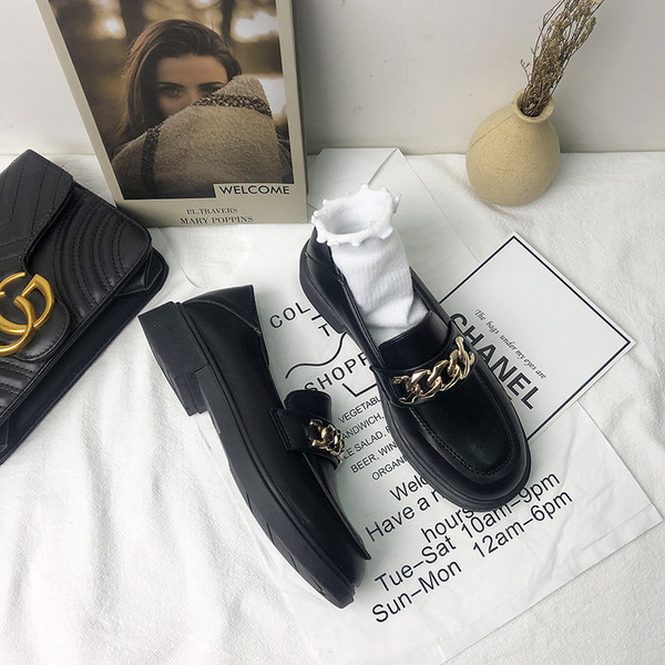 Pantofi dama cu lant metalic - doua modele