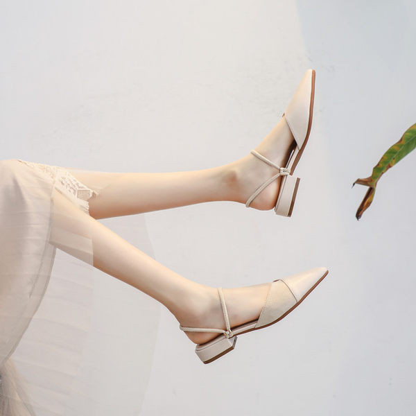 Pantofi casual dama model ascutit cu talpa plata in doua culori