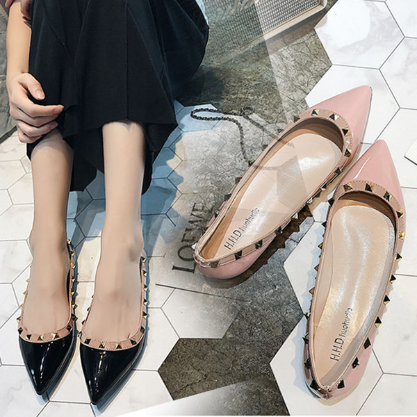 Pantofi casual din piele lacuita cu carouri metalice