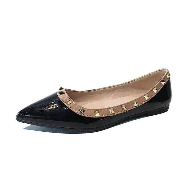 Pantofi casual din piele lacuita cu carouri metalice