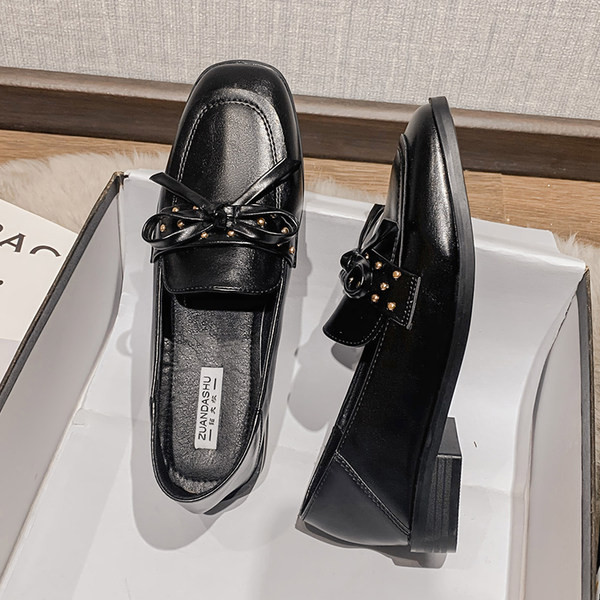 Pantofi de dama actuali cu panglica din piele ecologica