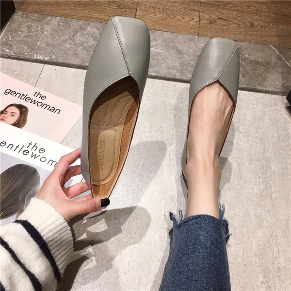 Model rotunjit de pantofi casual din piele ecologica