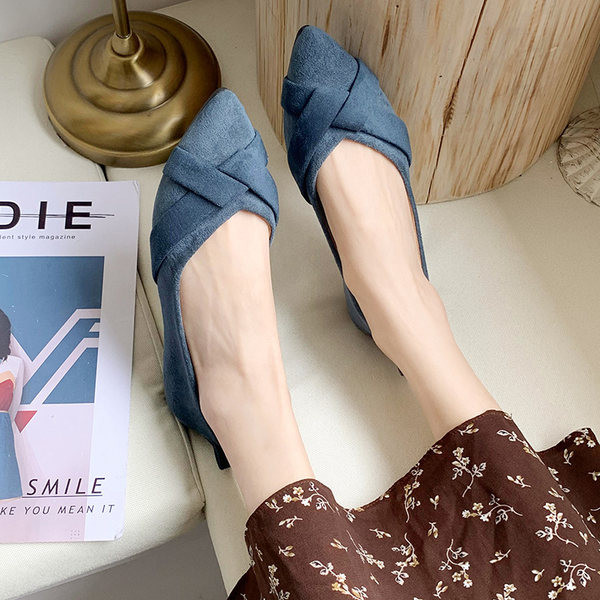 Pantofi dama casual din piele intoarsa - model ascutit