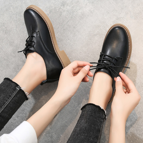 Pantofi de dama cu sireturi - mai multe modele