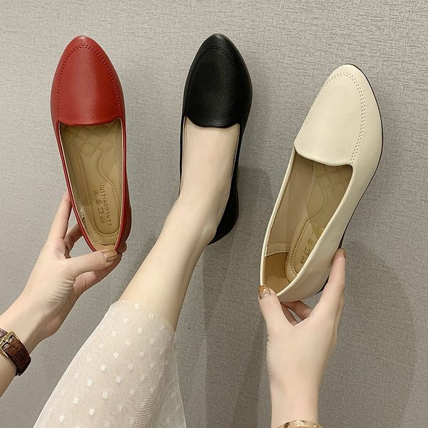 Ādas ikdienas apavi ar plakanu zoli trīs krāsās