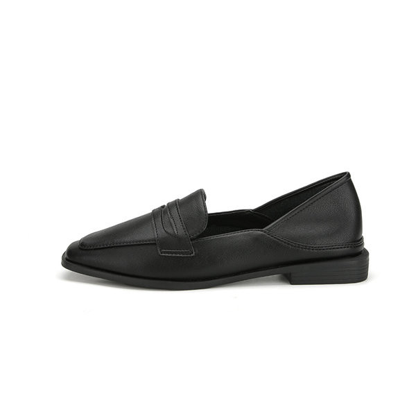 Sieviešu ikdienas apavi no mākslīgās ādas melnā krāsā