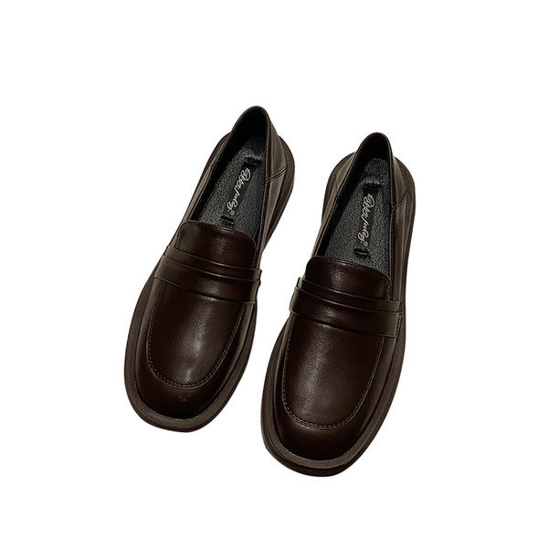 Sieviešu apavi no mākslīgās ādas - melni un brūni