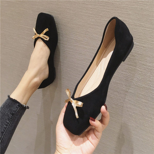 Jauns pavasara apavu modelis no eko zamšādas ar lentīti