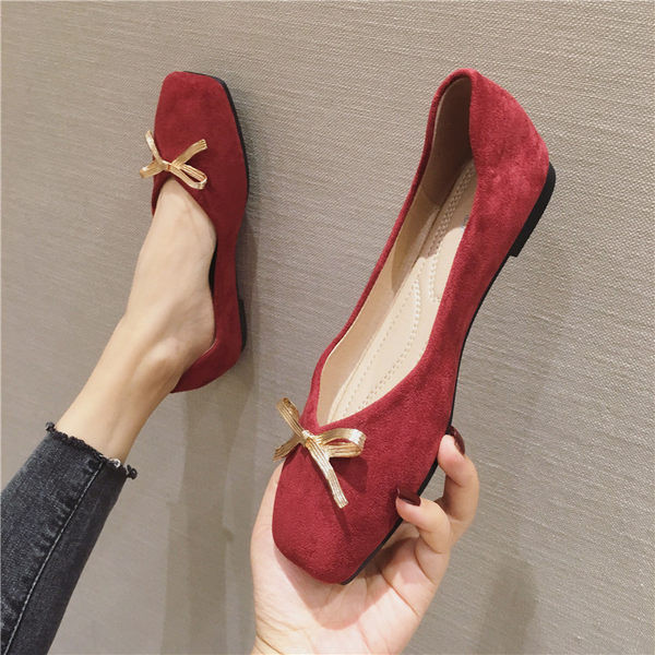 Jauns pavasara apavu modelis no eko zamšādas ar lentīti