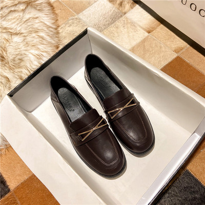 Sieviešu ikdienas ādas apavi - vairāki modeļi