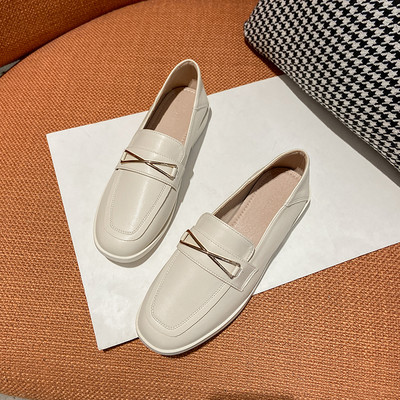 Sieviešu ikdienas ādas apavi - vairāki modeļi