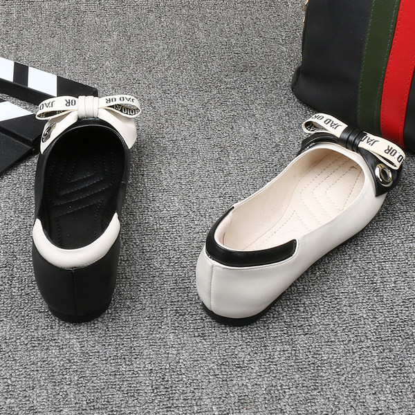 Mūsdienīgi ikdienas apavi ar lenti