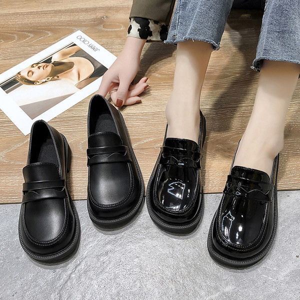 Sieviešu ikdienas ādas apavi melnā krāsā