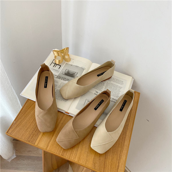 Pašreizējais sieviešu apavu vienkrāsains modelis