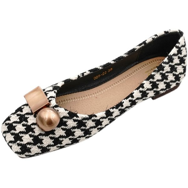 Pantofi textile casual cu decor metalic