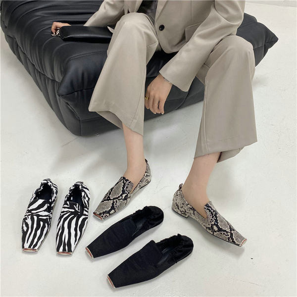 Mūsdienīgi sieviešu ikdienas apavi ar dzīvnieku apdruku vai vienkāršu modeli