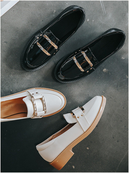 Mocasini casual de dama cu talpa plata si catarama metalica