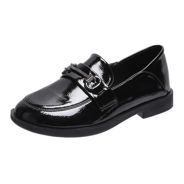 Sieviešu ikdienas ādas apavi melnā krāsā ar sprādzi