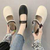 Ikdienas sieviešu apavi no mākslīgās ādas ar plakanu zoli