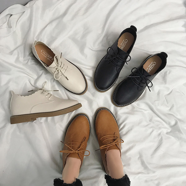 Ikdienas sieviešu ādas apavi ar šņorēm vairākās krāsās