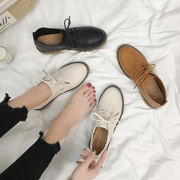 Ikdienas sieviešu ādas apavi ar šņorēm vairākās krāsās