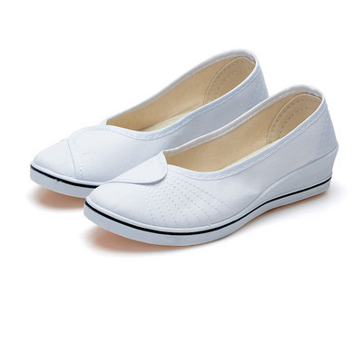 Moteriški drobiniai platforminiai batai