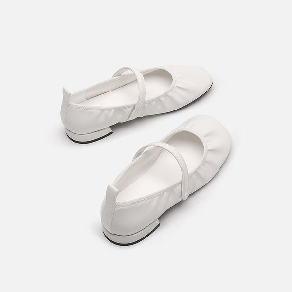 Ikdienas tekstila apavi ar plānu siksnu