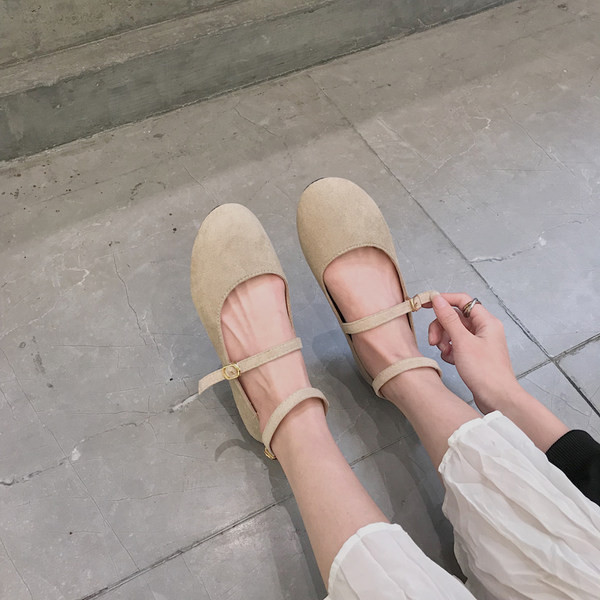 Sieviešu ikdienas apavi no eko zamšādas ar plakanu zoli