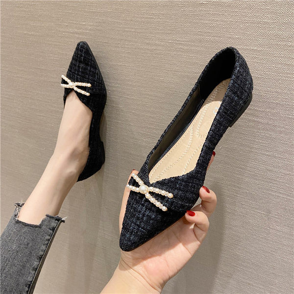 Aktuālās pavasara kurpes ar pērlēm