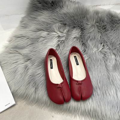 Sieviešu ikdienas apavu jauns modelis