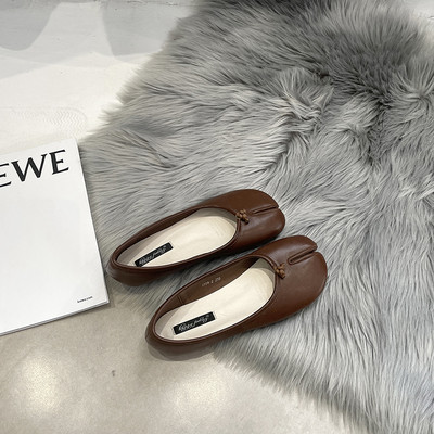 Sieviešu ikdienas apavu jauns modelis