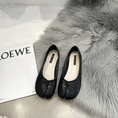 Sieviešu ikdienas apavu jauns modelis