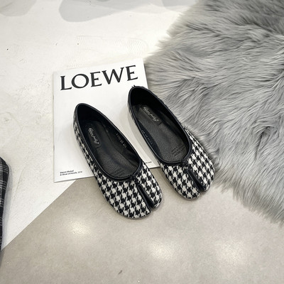 Sieviešu ikdienas apavu jauns modelis