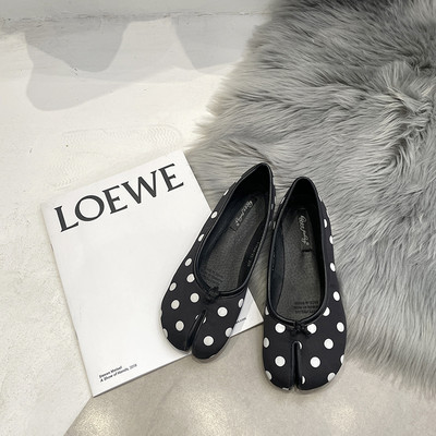 Sieviešu ikdienas apavu jauns modelis