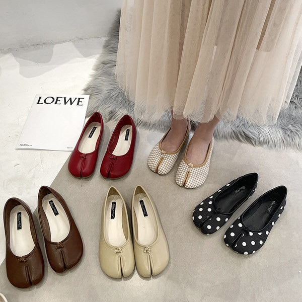 Sieviešu ikdienas apavu jauns modelis