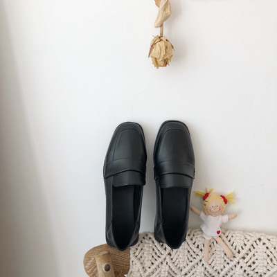 Sieviešu ādas apavi melnā un brūnā krāsā