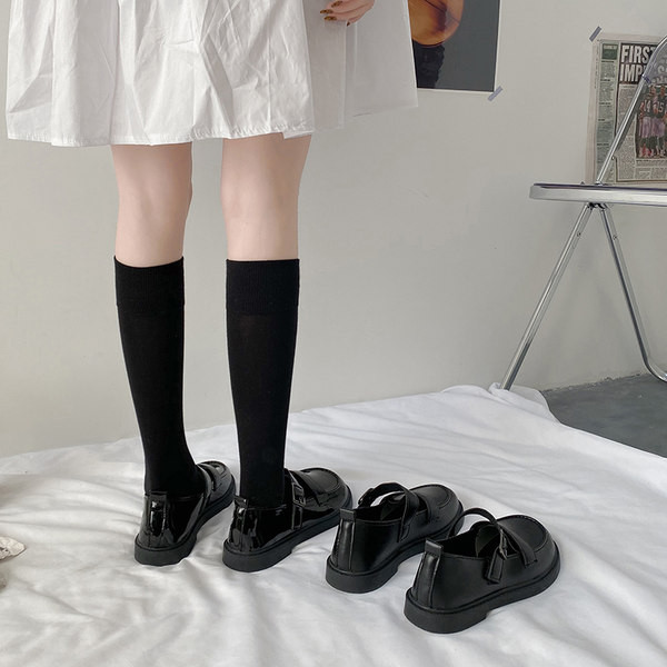 Ikdienas eko ādas apavi ar siksnu un sprādzi