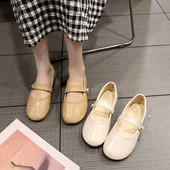 Sieviešu ādas apavi bēšā un baltā krāsā