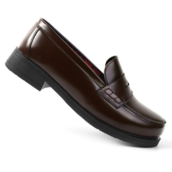 Sieviešu apavi no eko ādas ar zemu biezu papēdi - tīrs modelis