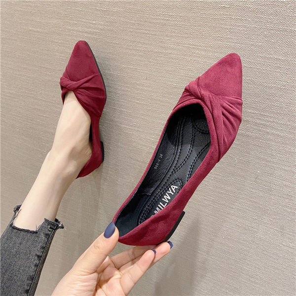 Ikdienas sieviešu apavi no eko zamšādas smaila modeļa