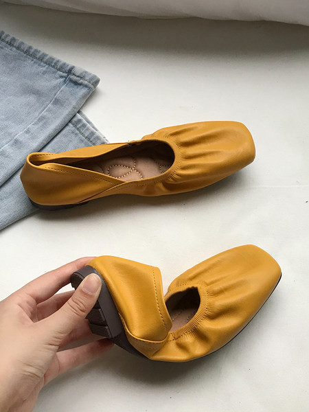 Sieviešu ādas apavi vairākās krāsās