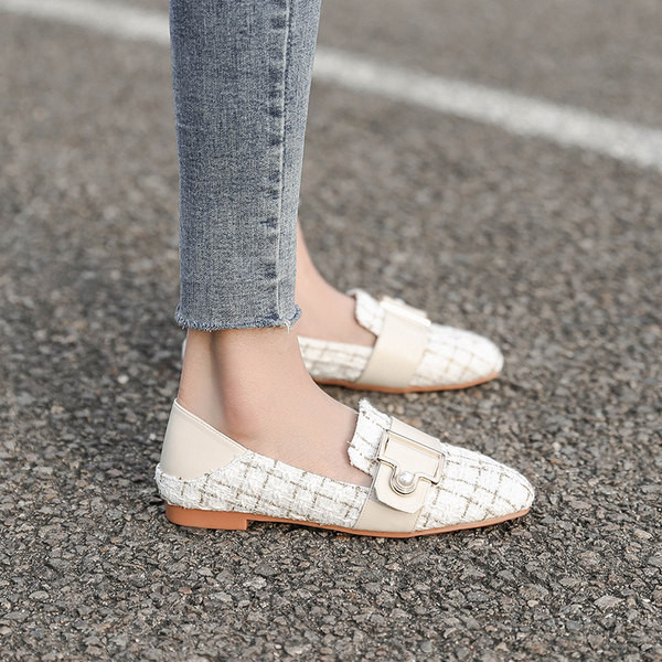 Sieviešu ikdienas apavi ar sprādzi