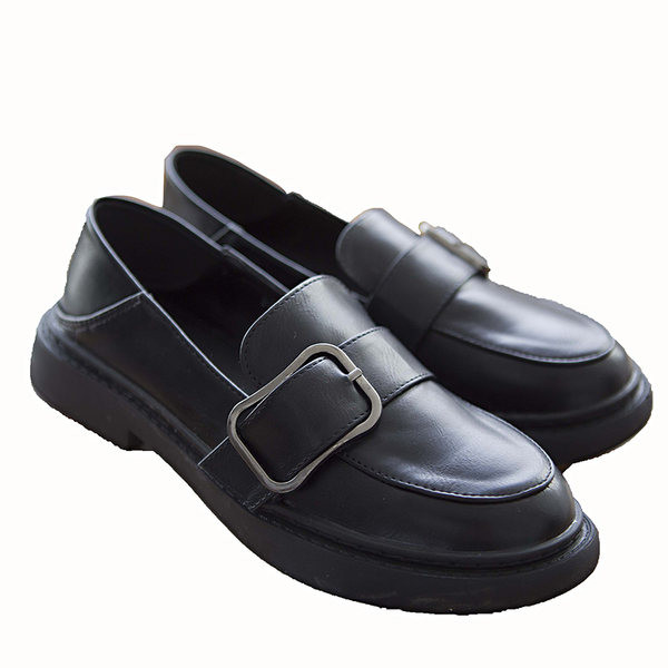 Ikdienas apaļas kurpes ar metāla apdari