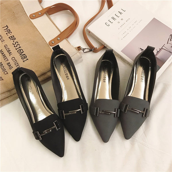 Sieviešu smailas kurpes ar metāla apdari pelēkā un melnā krāsā