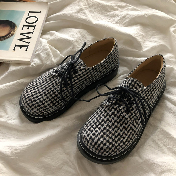 Ikdienas sieviešu pavasara kurpes ar šņorēm