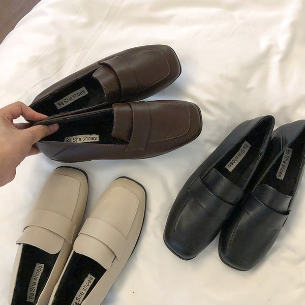 Noapaļots ikdienas apavu modelis no eko ādas