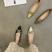 Sieviešu smailie apavi ar metāla elementu - mākslīgā āda