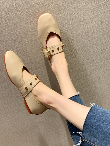 Pantofi patrati de dama cu catarama si ochiuri metalice